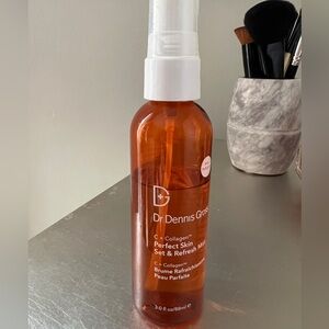 Dr Dennis Gross Skincare C+Collagen Perfect Skin Set & Refresh Mist